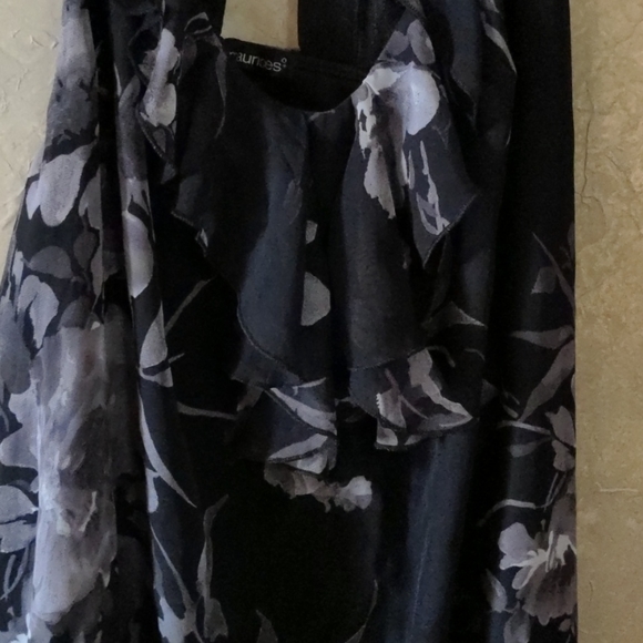 🔥👡Maurice's floral high neck sleeveless top